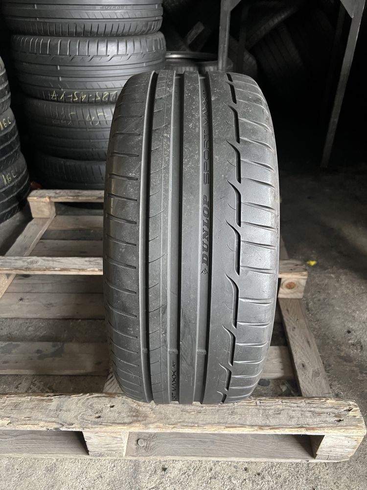 1 anvelopa de vara 235/45/17 Pirelli/Dunlop!