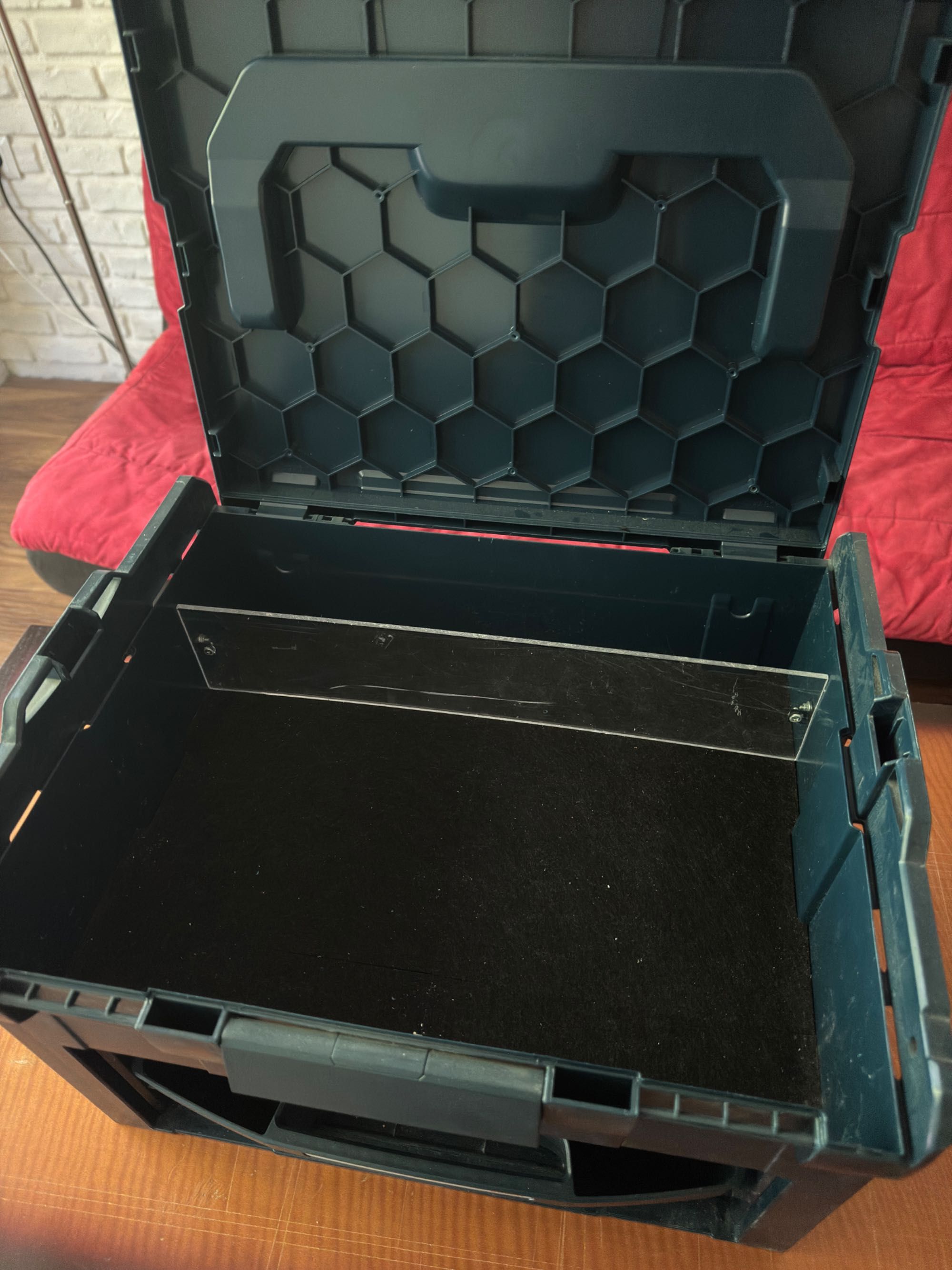 Кутия за инструменти Bosch LS-BOXX 306