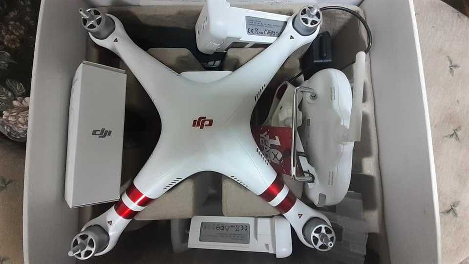 продавам дрон Phantom 3 Standard