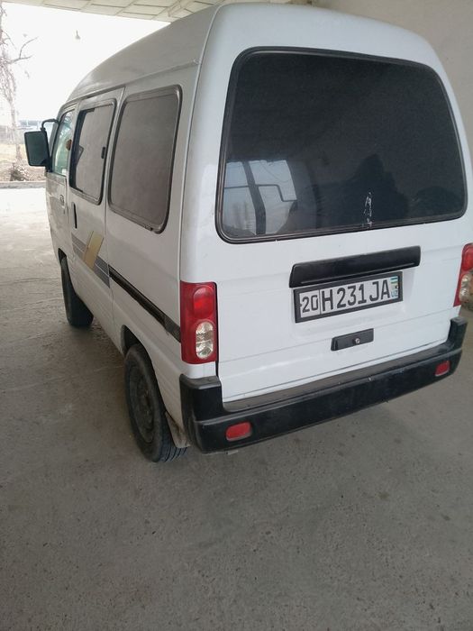 Damas 2009 yil sotiladi narxi 3500 y.e