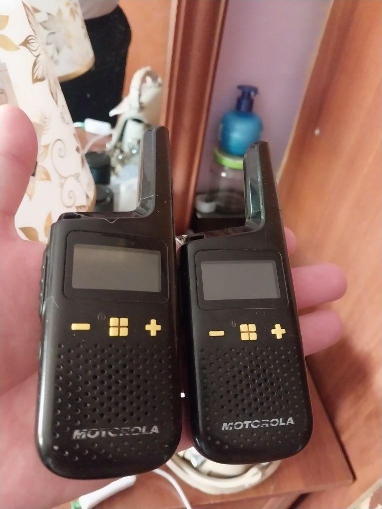 Рация Motorola XT185