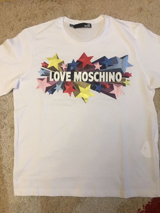 Tricou Love Moschino ..