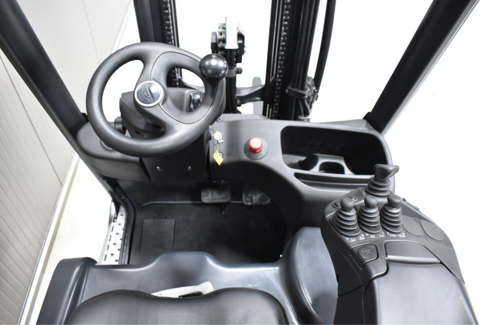 Stivuitor LINDE E16 din 2021 Electric ISCIR GARANTIE