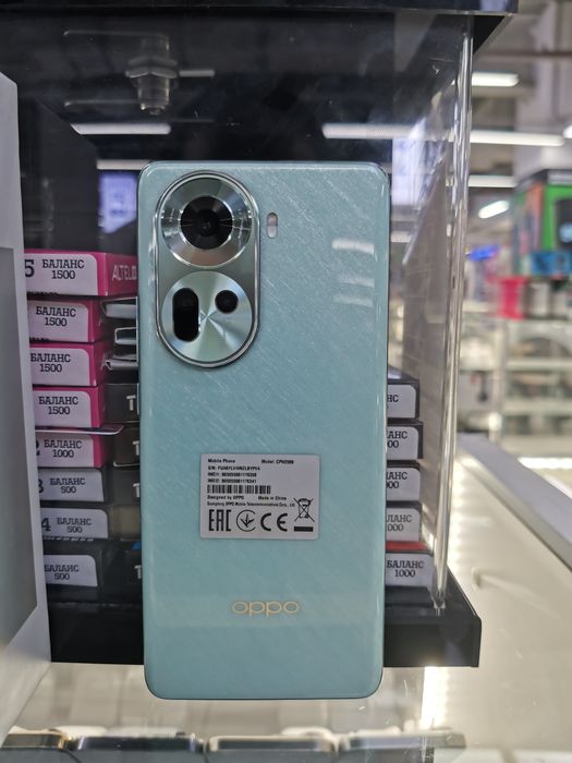 Oppo Reno 11 5G 12/256Gb состояние отличное 100000к