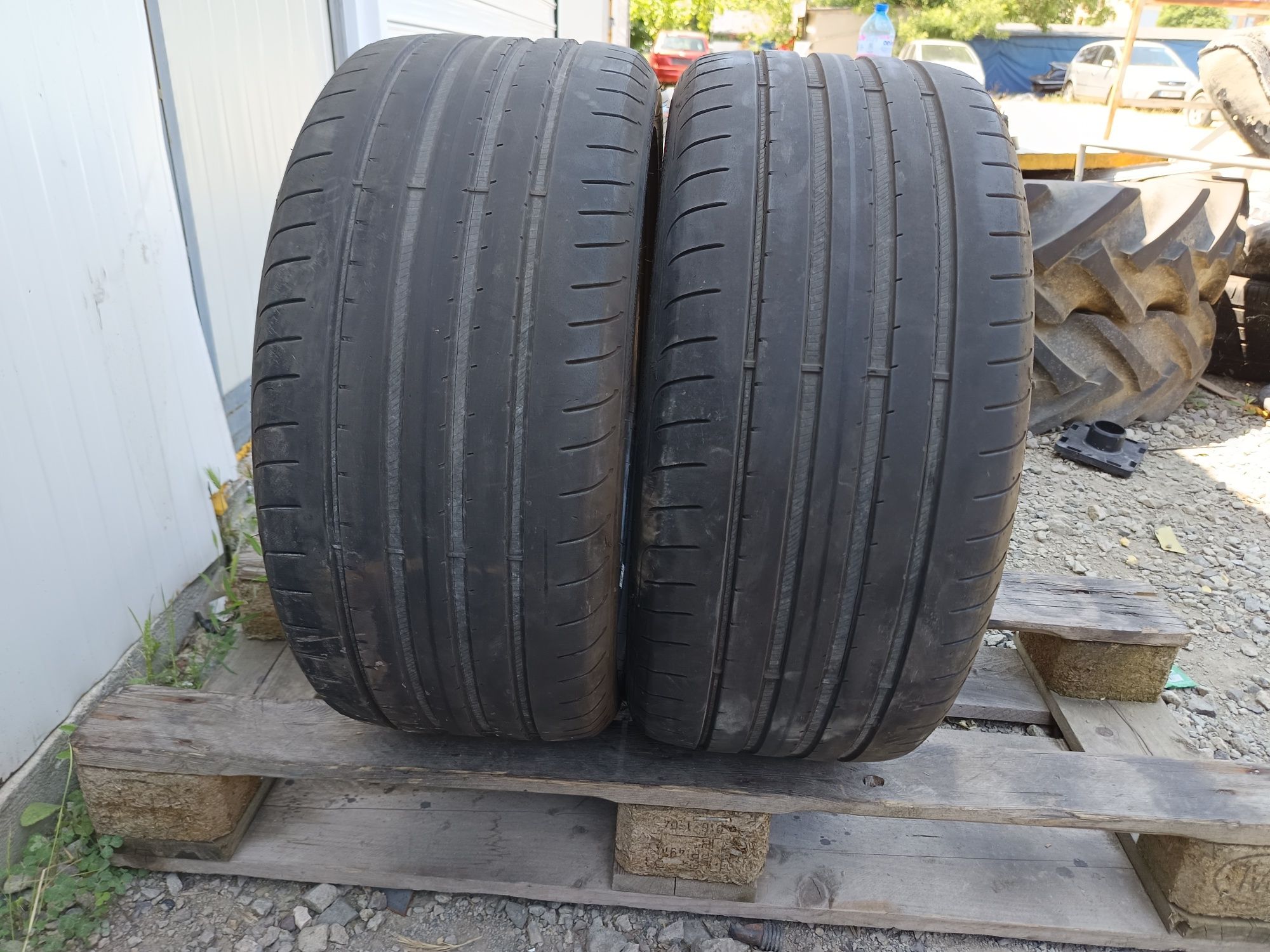 245 40 R 18 GOODYEAR Дот 4421