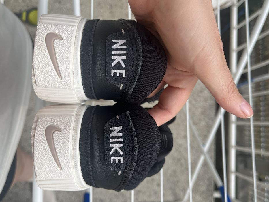 Nike Court Legacy Lift