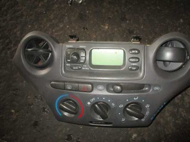 Panou caldura afisaj bord Toyota Yaris an 2001 original PROBAT