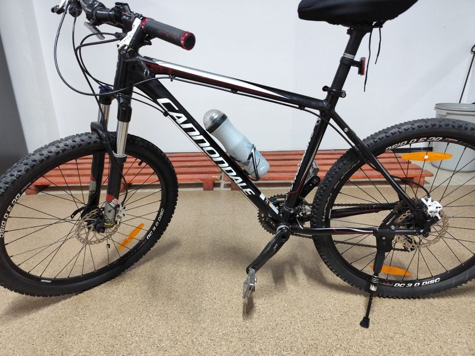 Vând bicicleta connondale