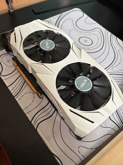 ASUS GTX 1060 6GB - Видеокарта