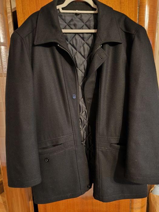 Se vinde palton de iarnă elegant mărimea 52, XXL