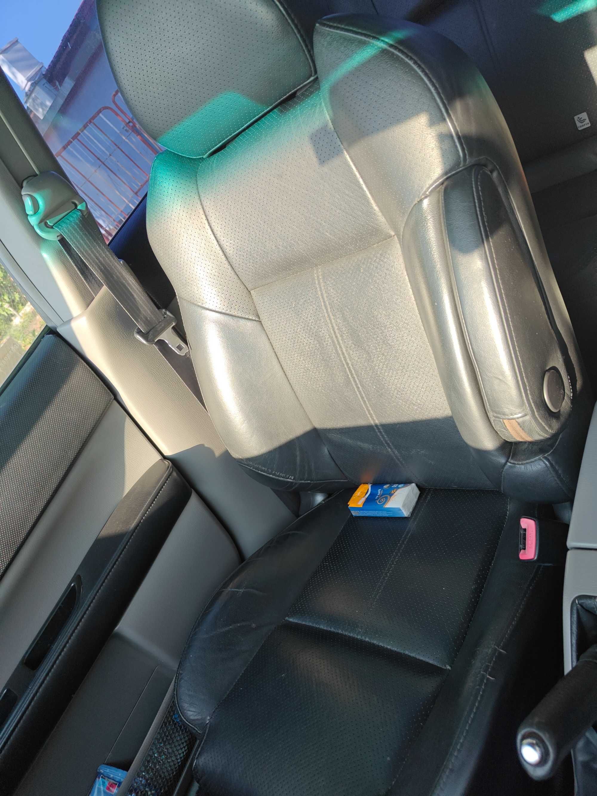 Subaru forester 2.5xt.  2005g