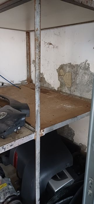 Rafturi depozitare solide din cornier