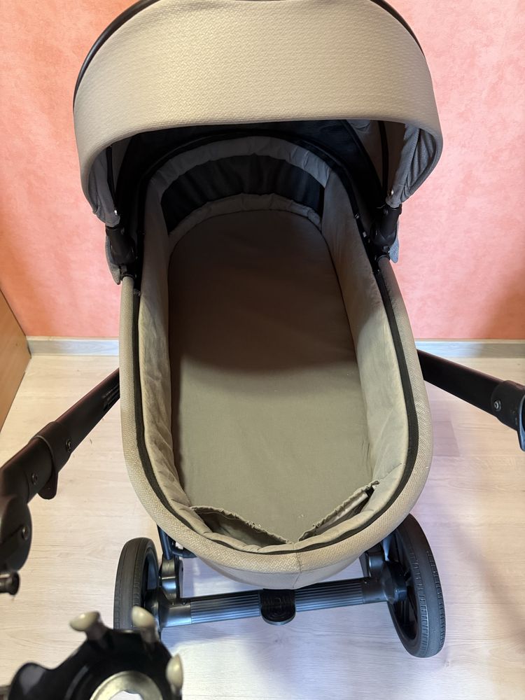 Бебешка количка 2в1 IVI Grey - ROAN
