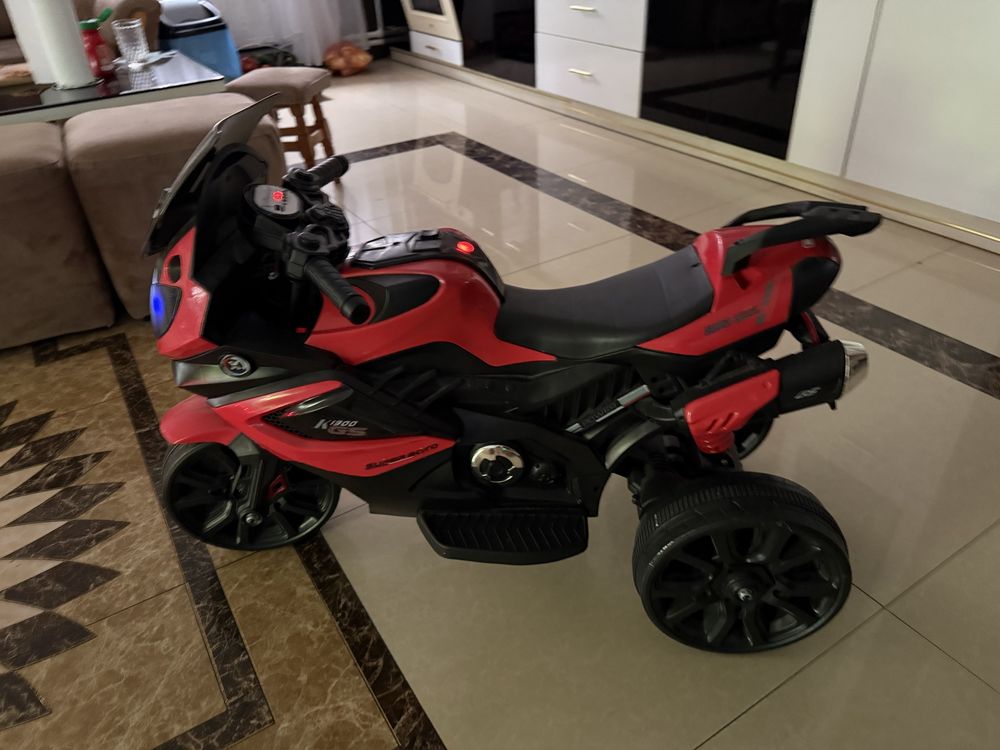 Lamborghini Sian masina de jucarie si Motor cu 3 roti electric
