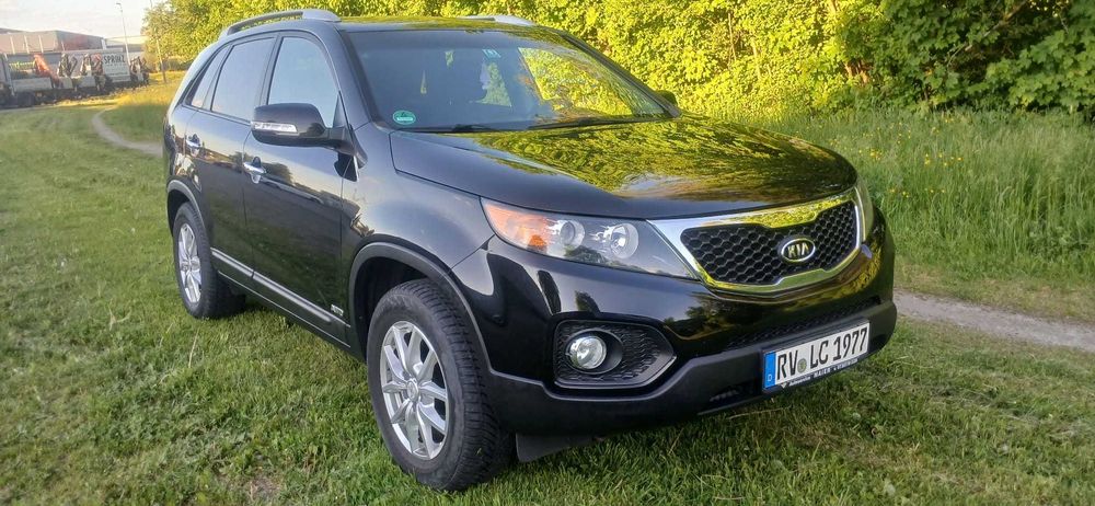 Vand Kia Sorento, motor 2.2, 4x4, 9700 euro