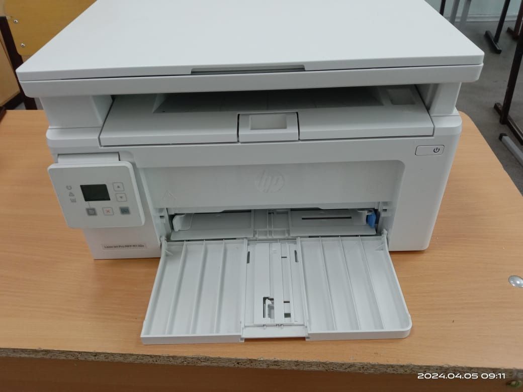 Продам принтер HP  срочно!