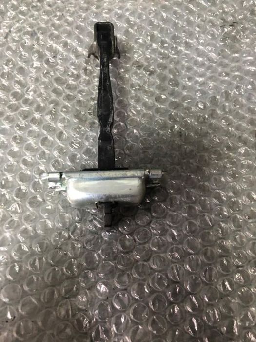 opritor usa stanga fata hyundai i20