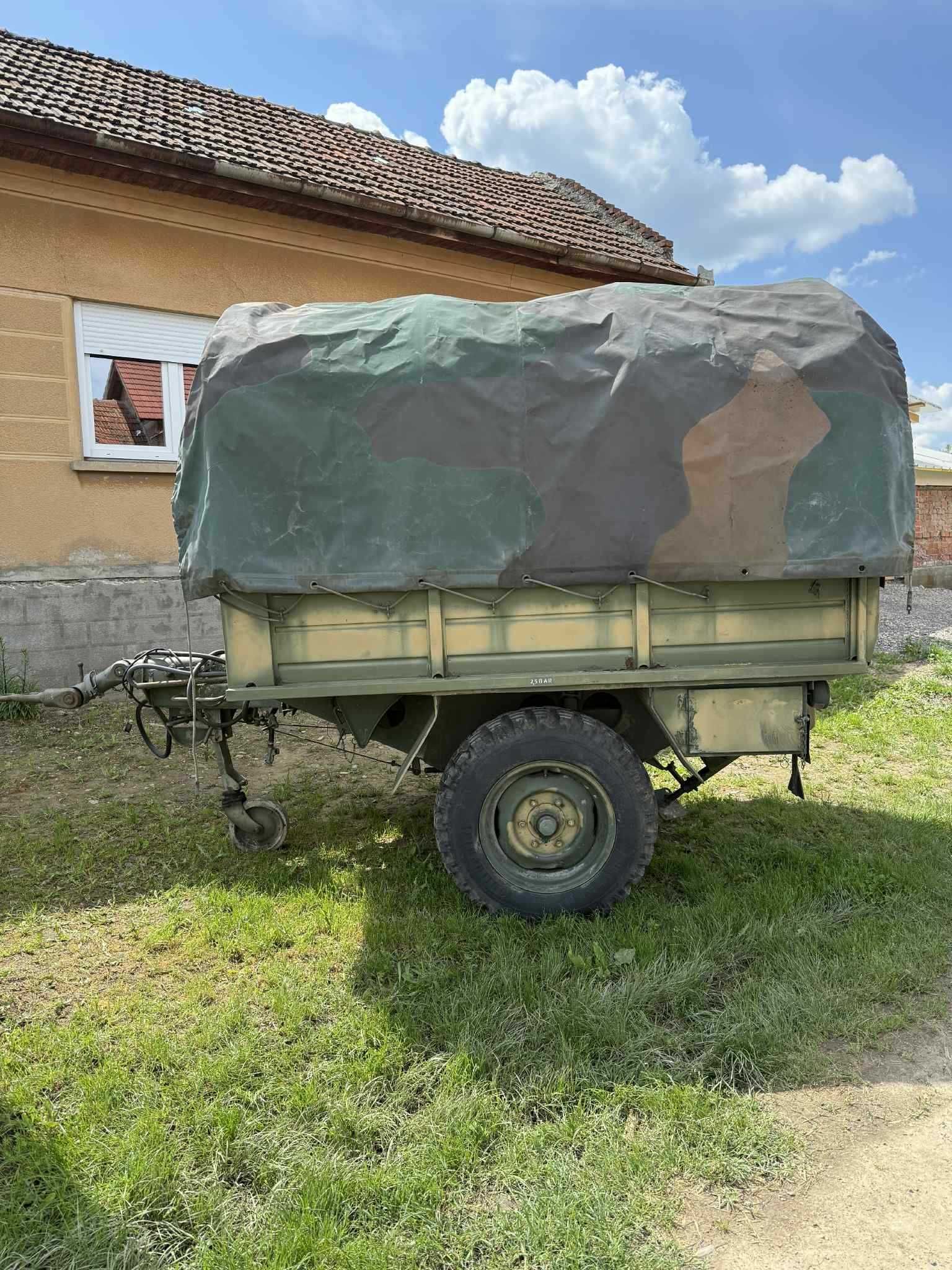 Monoaxă de armată (Germania) cu coviltir stare excelentă