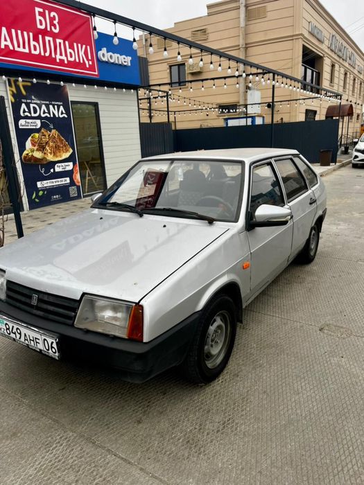 Автомобиль ВАЗ 2109