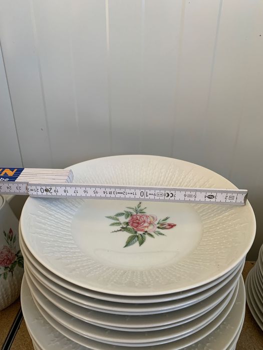 Hutschenreuther - Exzellenz - Rosita порцеланов сервиз