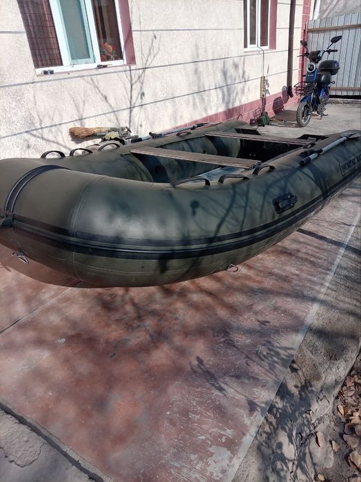 Nord 400 лодка сотилади.