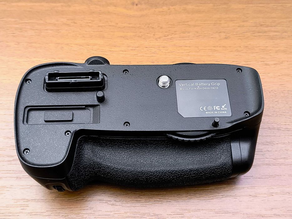 Grip baterie Nikon D610