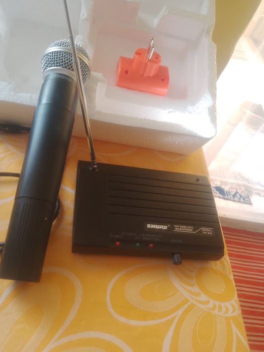 Vind microfon Shure made Canada nou perfect funcțional