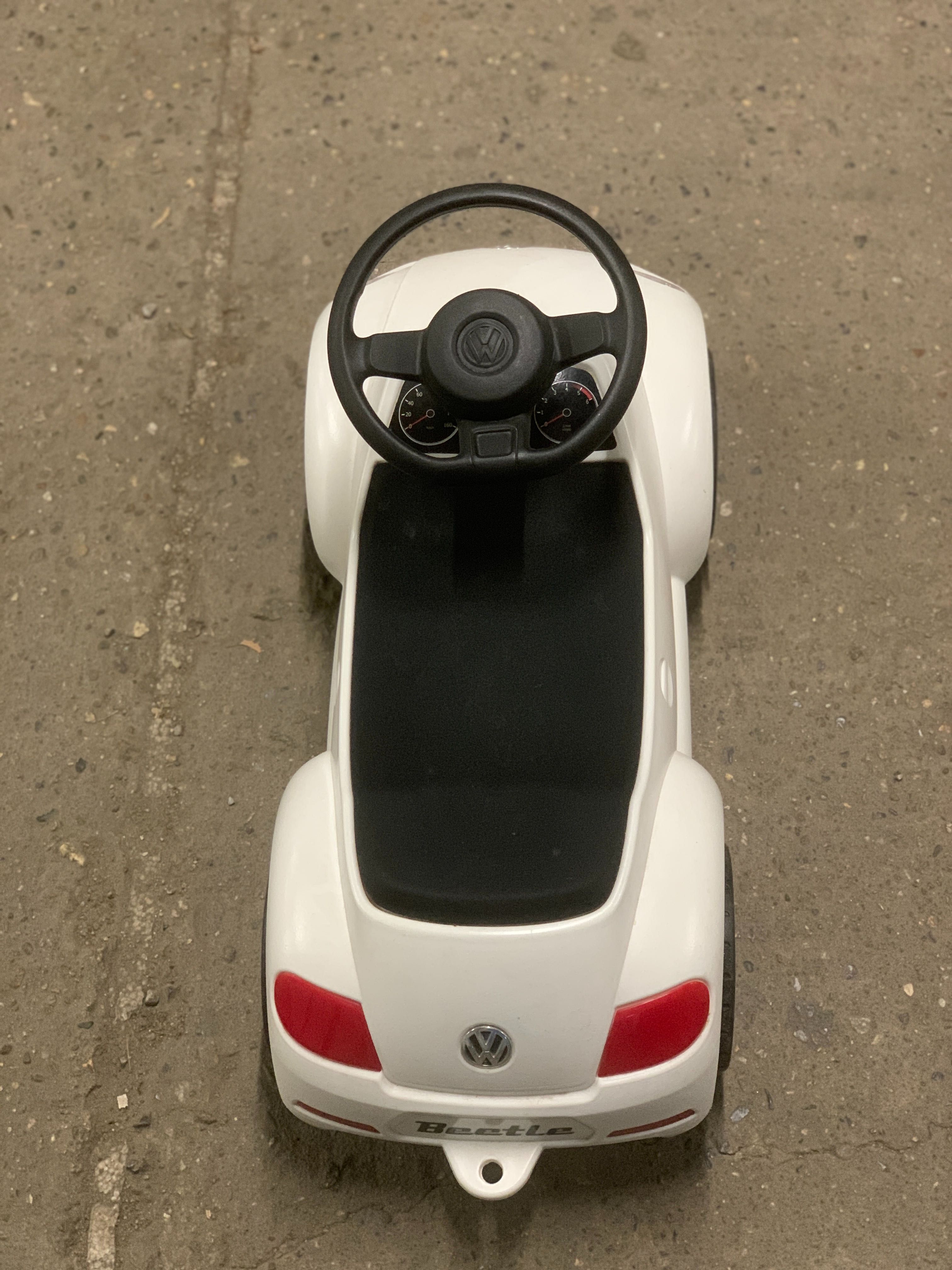Кола за бутане VW Beetle