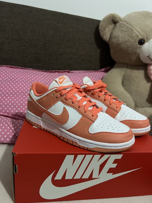 Adidasi (Nike) Dunk low