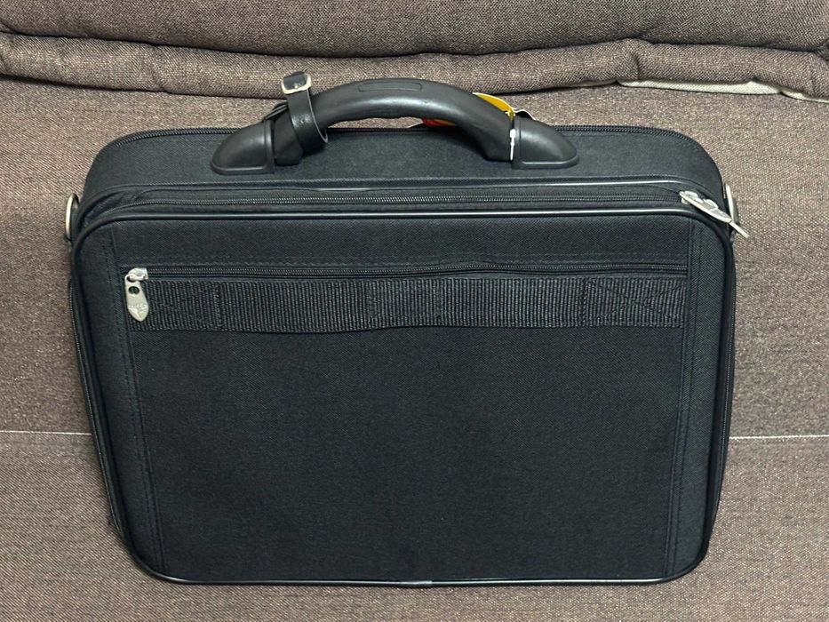 Geanta laptop Falcon