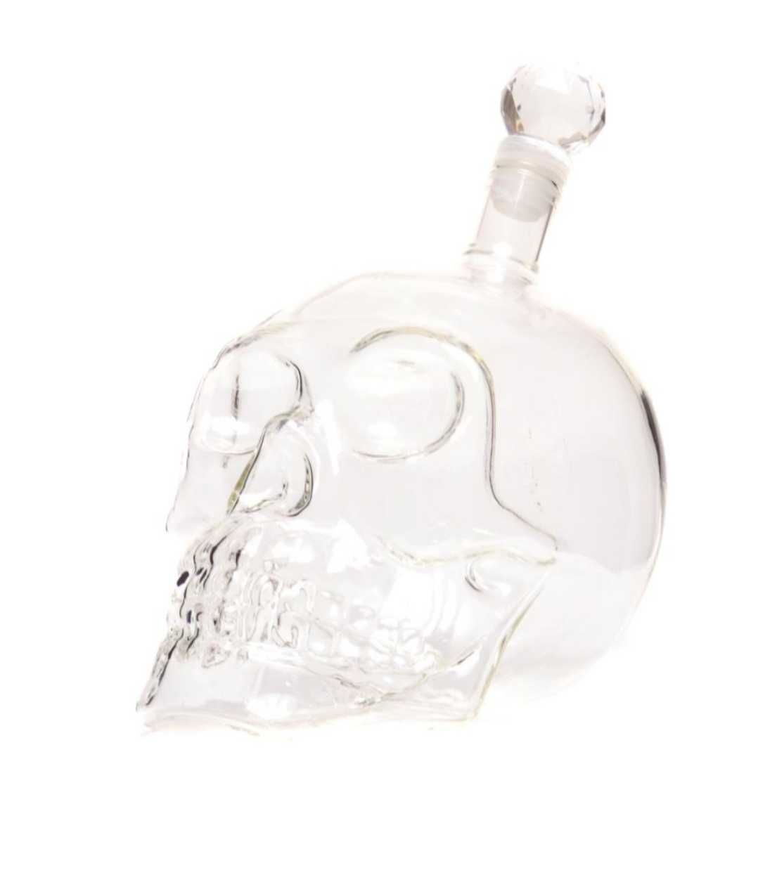 Забавна стъклена бутилка за алкохол с тапа - череп.