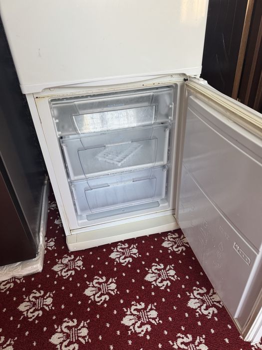 холодильник Indesit