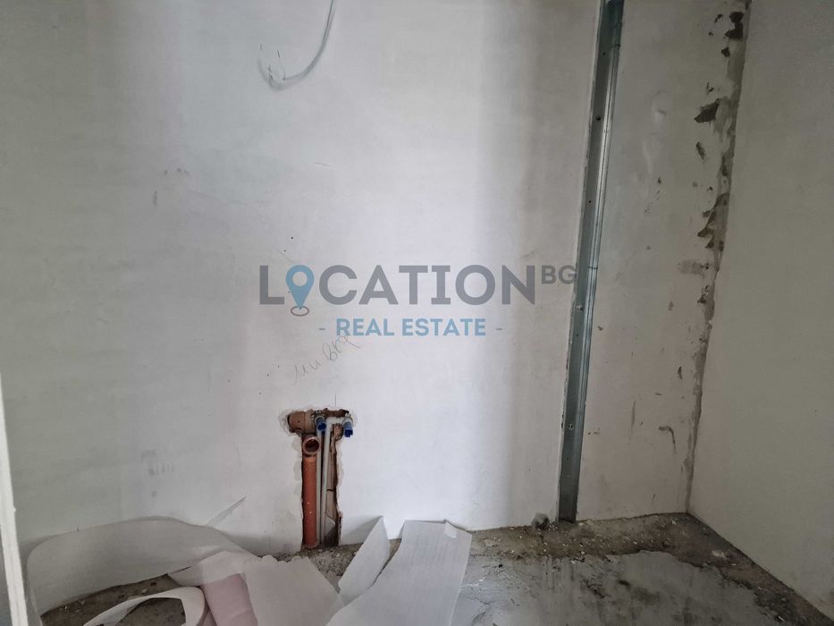 Продава се Тристаен апартамент в Варна, м-т Траката - 117 кв.м за 1582 €/кв.м - Снимка #6