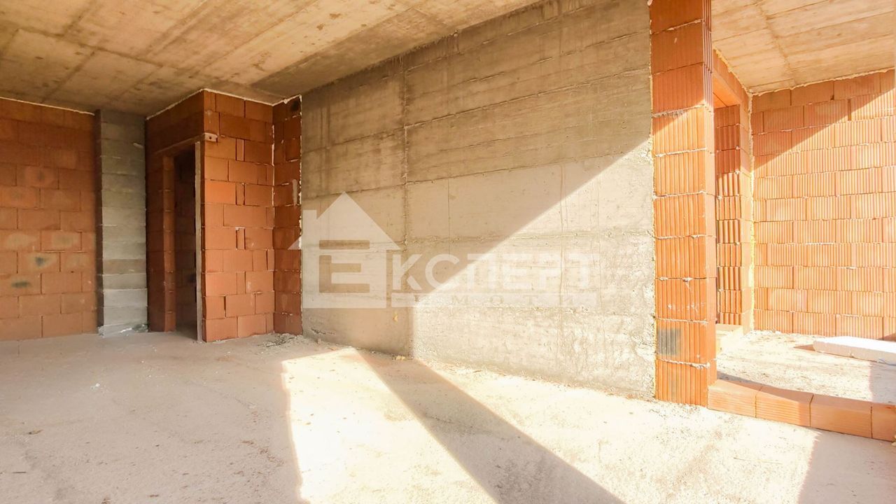 Продава се Двустаен апартамент в Пловдив, Христо Смирненски - 67 кв.м за 1395 €/кв.м - Снимка #4