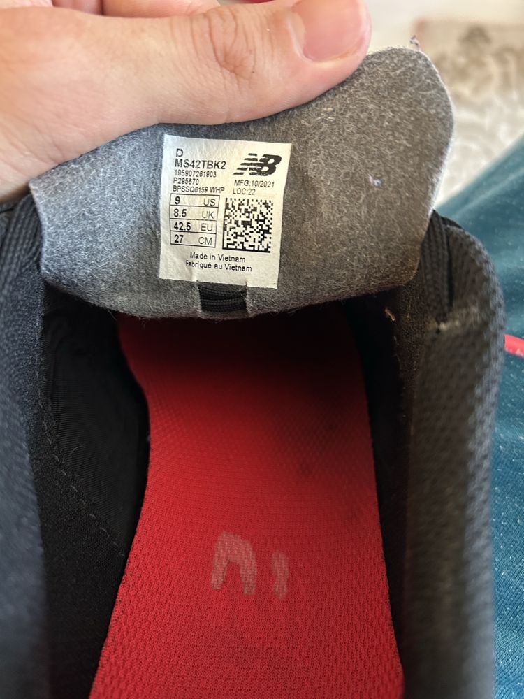 Vand adidasi de fotbal New Balance marimea M