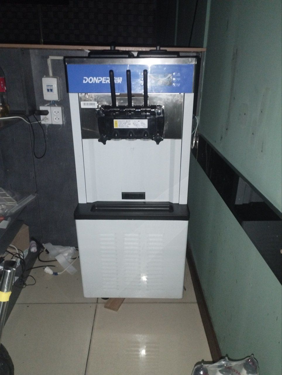 Frezer marojni aparat