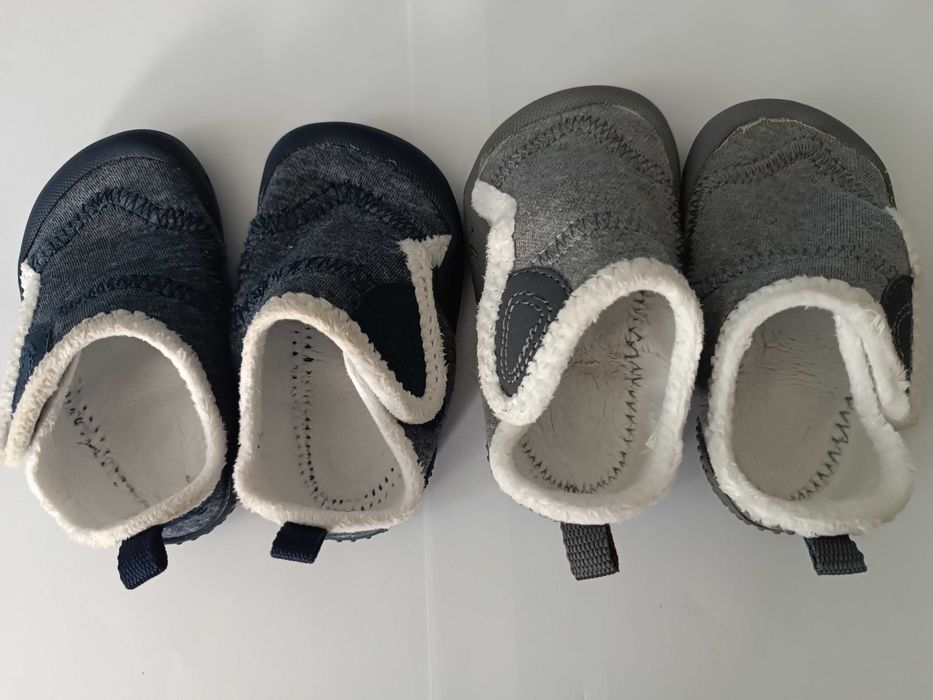 Пантофи Decathlon - сини, размер 21 и сиви, размер 22