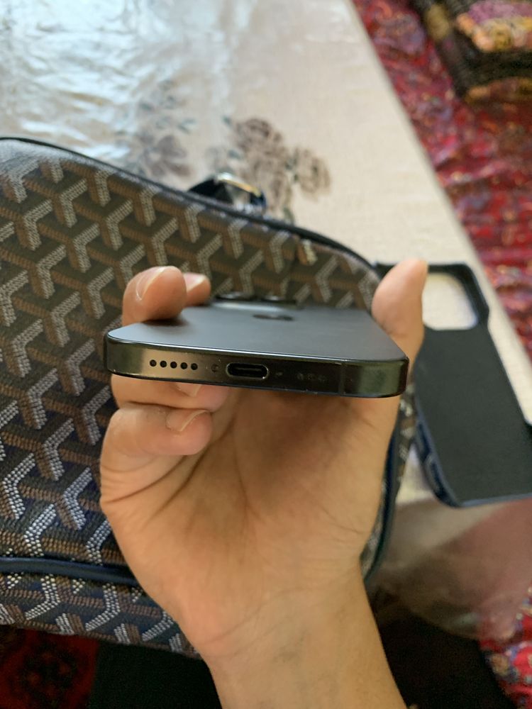 Iphone 16 pro 96% AEA