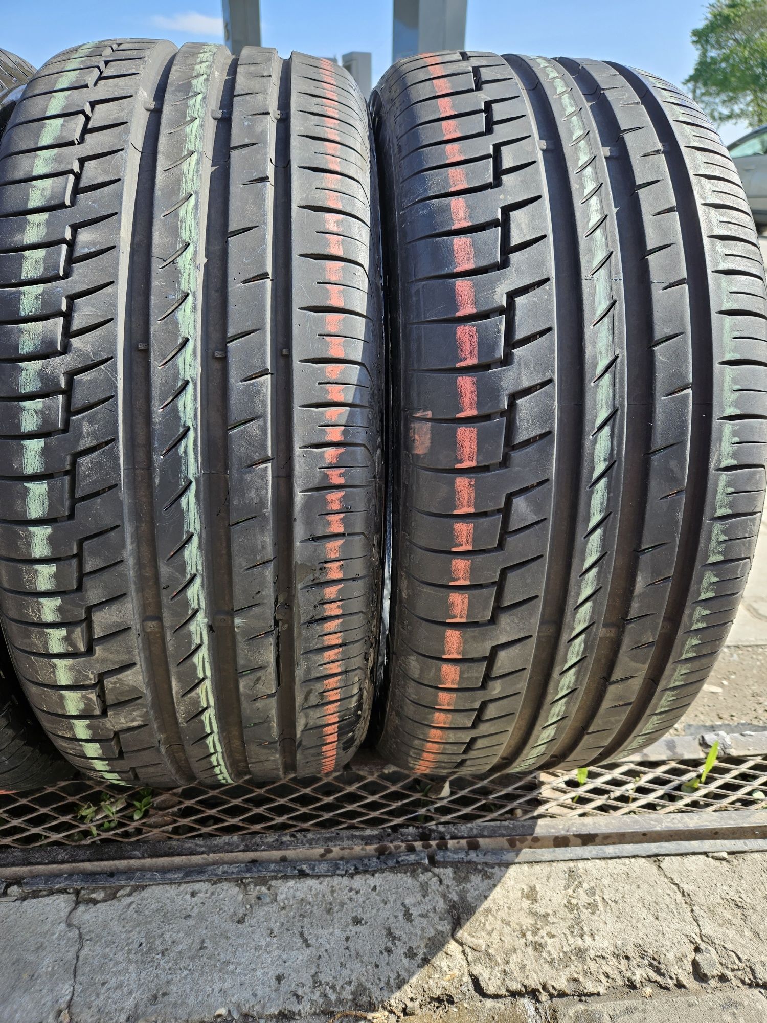 Vând anvelope vară 225/50r16 CONTINENTAL