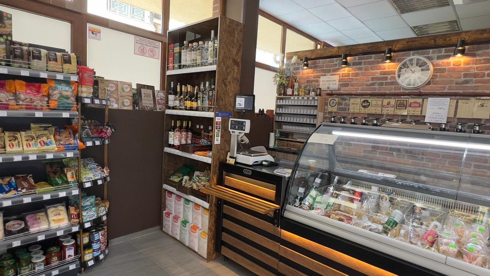 Дава се под наем Магазин в Бургас, Сарафово - 70 кв.м за 3000 € - Снимка #2