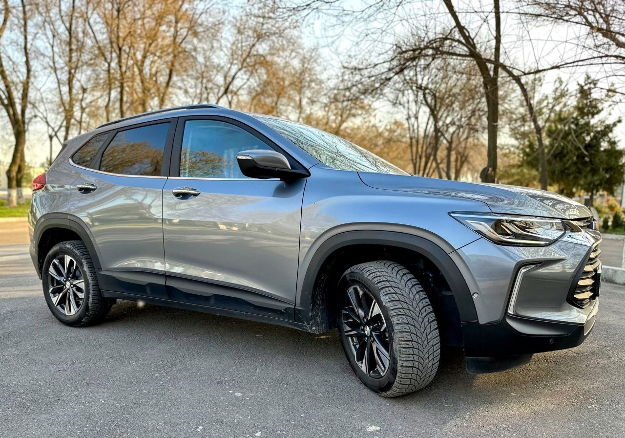 Tracker 2 Premier Plus 3-pozitsiya 2024