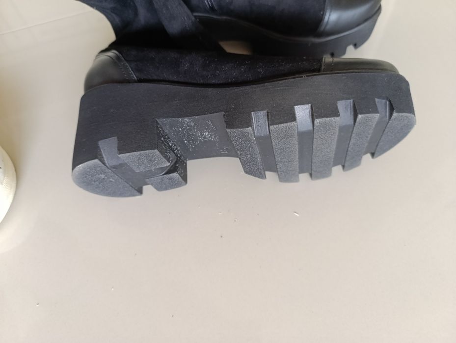 Дамски боти с платформа