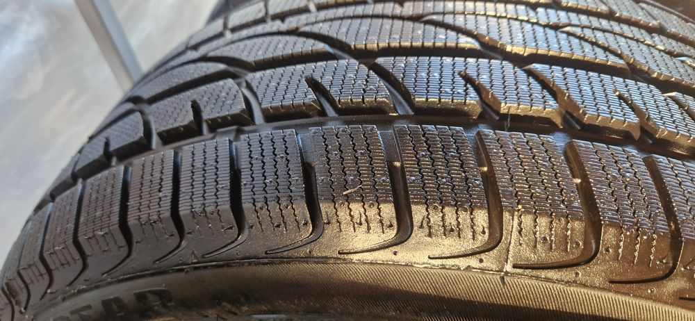 Продам зимние шины