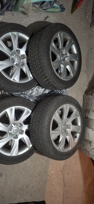 Продавам гуми с джанти 17