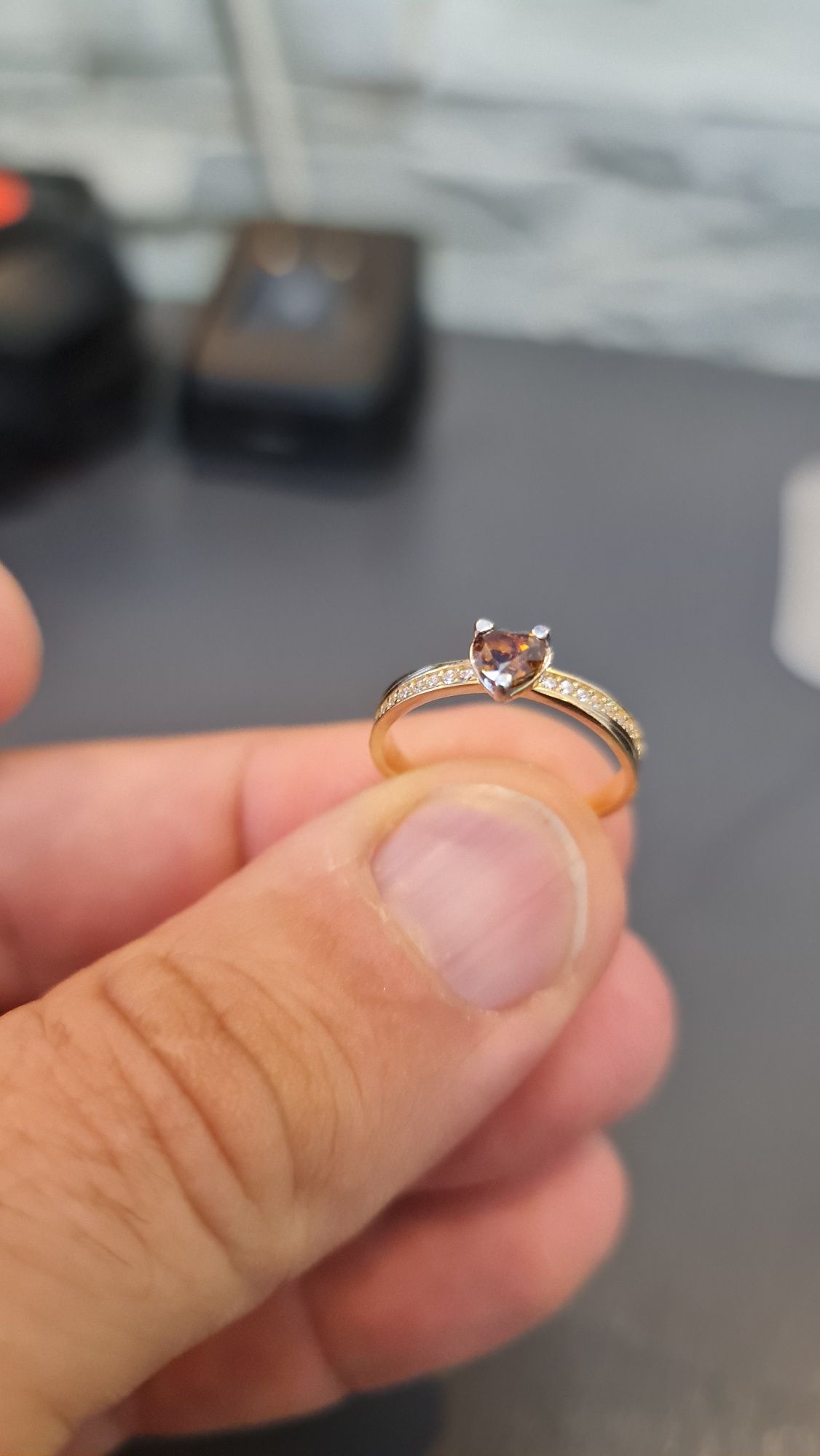 Inel logodna Diamant orange 0.48ct VS1 inima superb