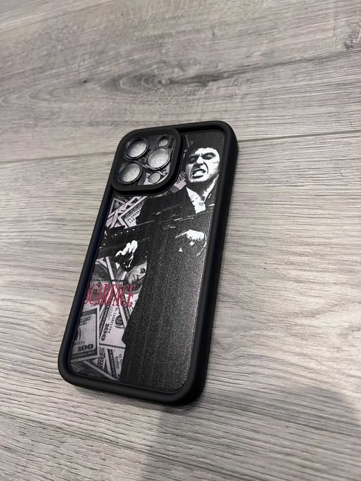 Vând diferite modele de huse pentru iPhone