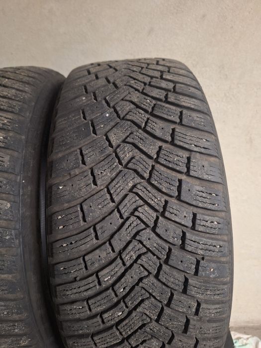 Зимни гуми Continental 215/45/17