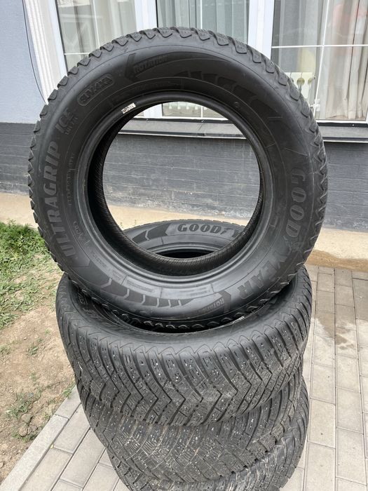 Резина зимняя 265/60/R18 Good year Б/У