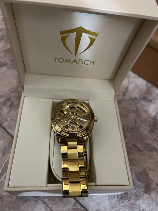 продам механические часы в хорошем состояний