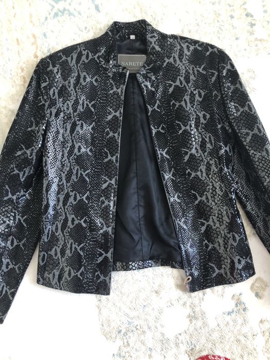 Продаю кожанную куртку